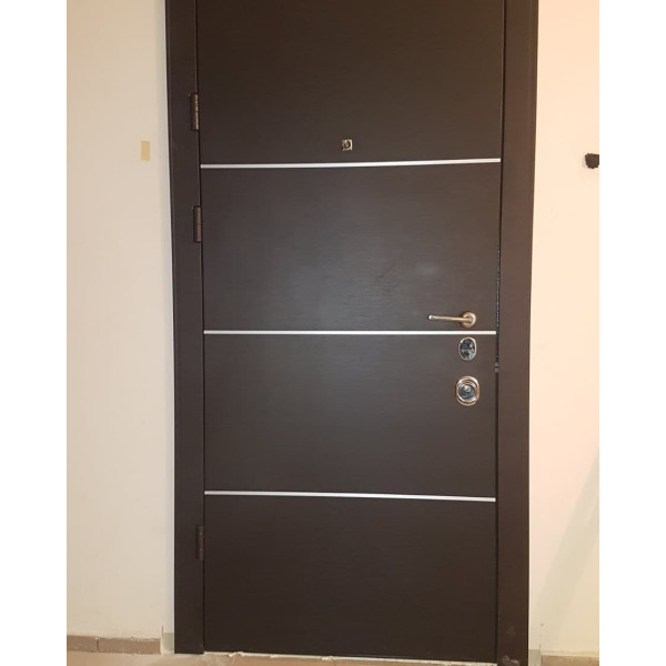 Вхідні двері Qdoors Авангард ГОРИЗОНТ AL Темна всередині