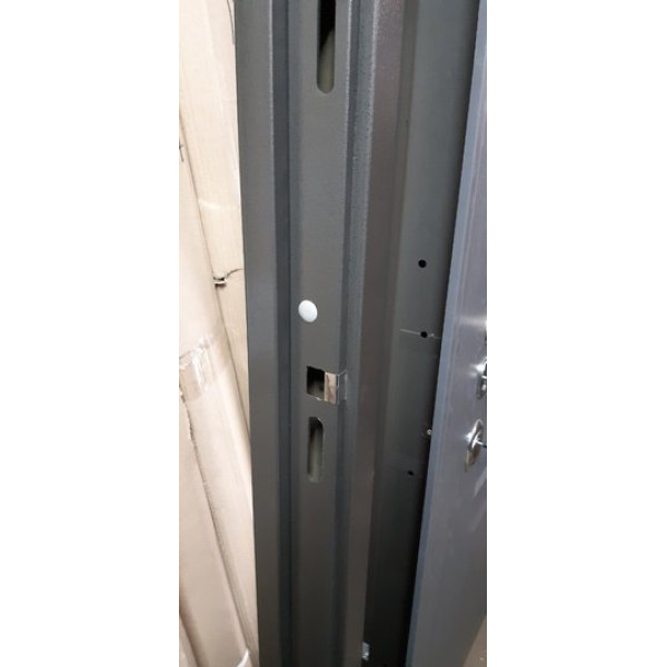 Вхідні сталеві двері Qdoors ВІП-М ГОРИЗОНТАЛЬ
